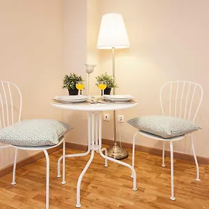 malaga-center-flat-mezquitilla.1costadelsol.com/