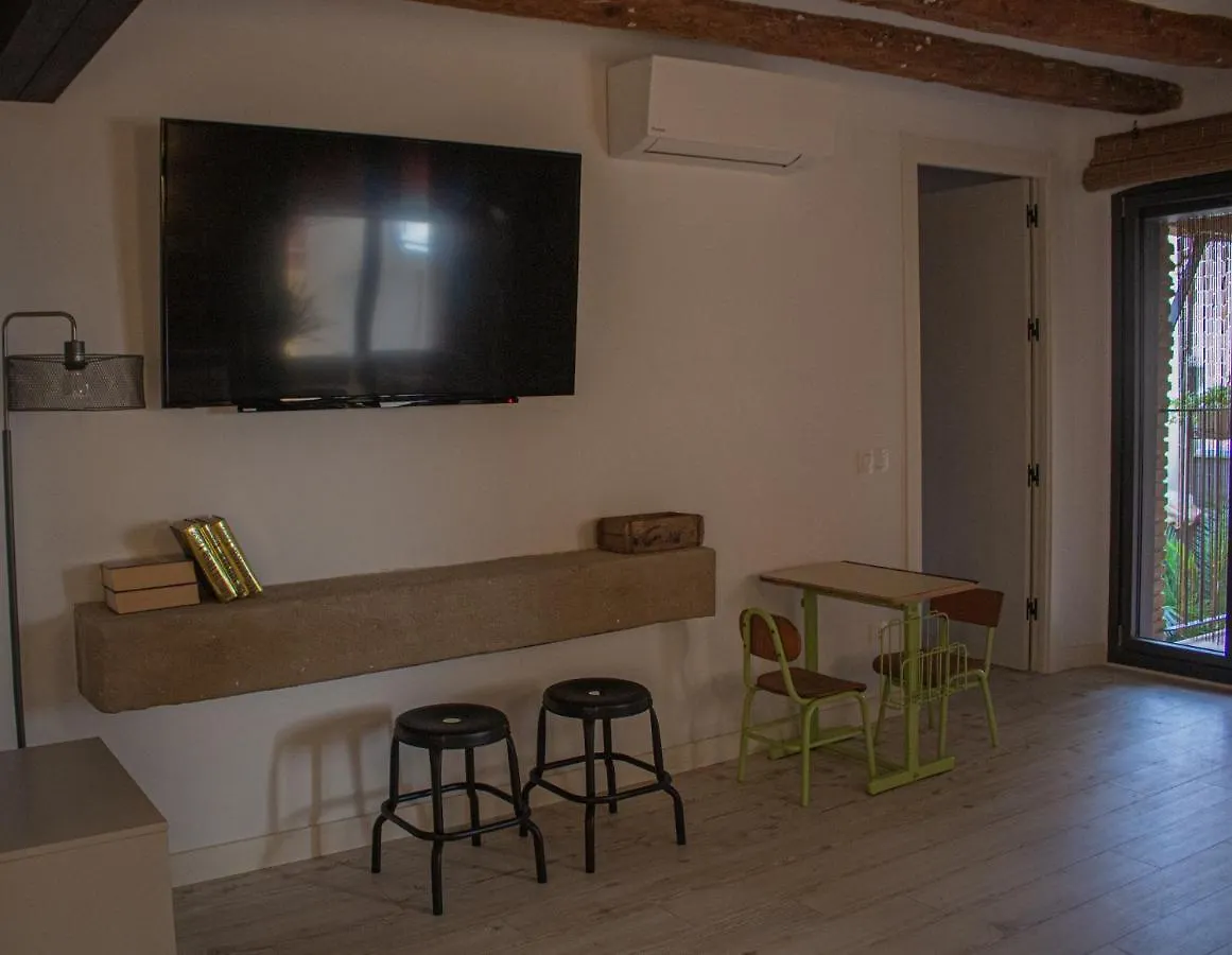 La Casa Del Miracle Apartment Balaguer Spain